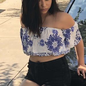 Crop top